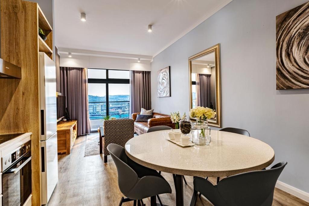 Menlyn Maine Residence Unit 1419 Pretoria-Noord Εξωτερικό φωτογραφία